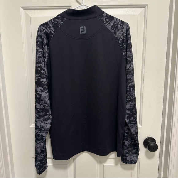 FootJoy Performance Golf QuarterZip Pullover Black Camo Sleeves‎ Size Small - Picture 2 of 6